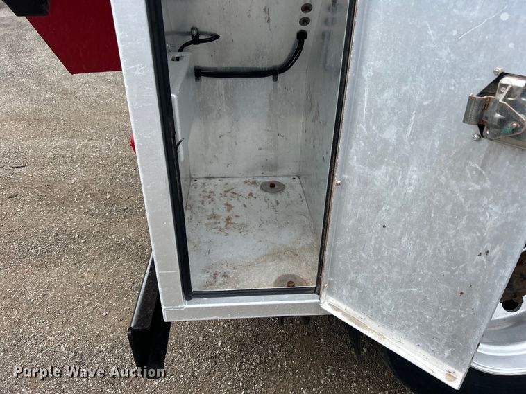 image for item EG0804 2013 International  WorkStar 7600 hydrovac truck