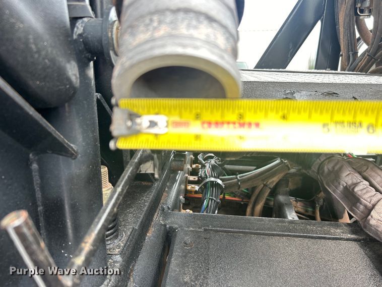 image for item EG0804 2013 International  WorkStar 7600 hydrovac truck