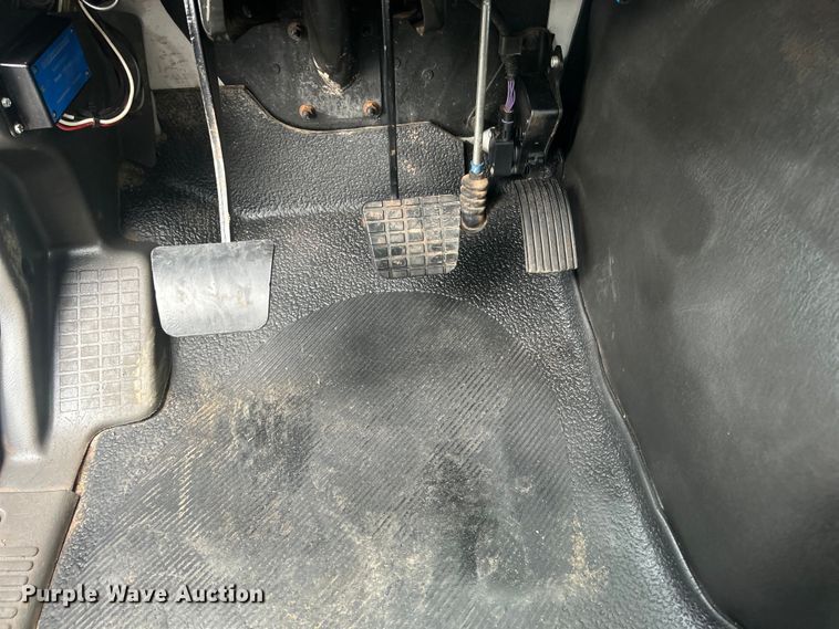 image for item EG0804 2013 International  WorkStar 7600 hydrovac truck