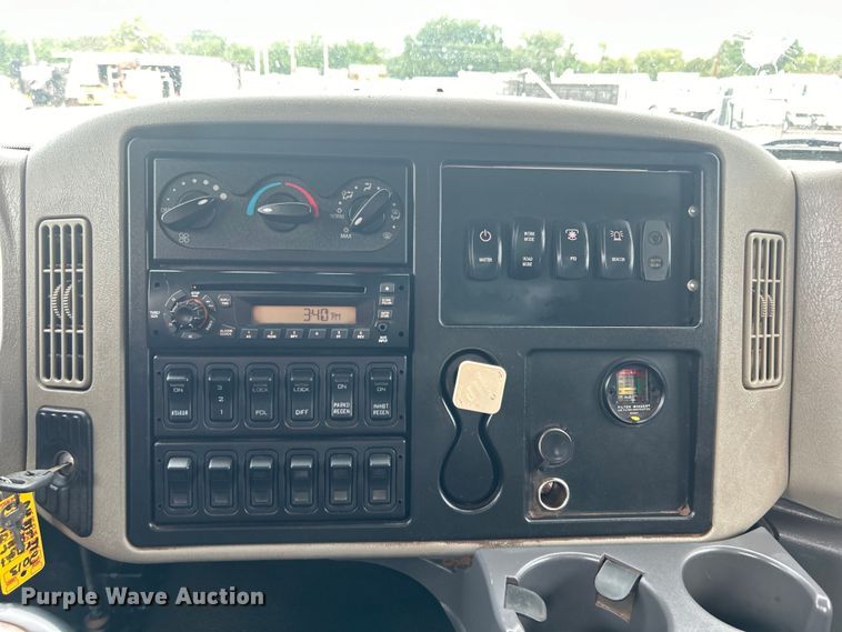 image for item EG0804 2013 International  WorkStar 7600 hydrovac truck