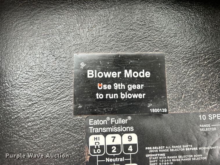 image for item EG0804 2013 International  WorkStar 7600 hydrovac truck