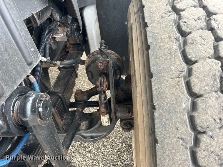 image for item EG0804 2013 International  WorkStar 7600 hydrovac truck