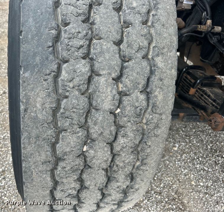 image for item EG0804 2013 International  WorkStar 7600 hydrovac truck