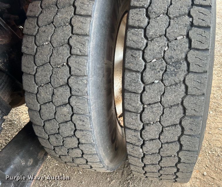 image for item EG0804 2013 International  WorkStar 7600 hydrovac truck