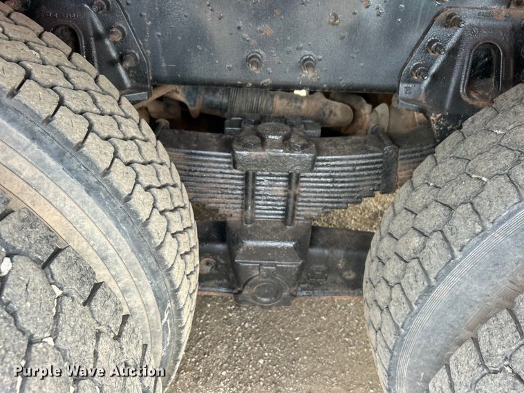 image for item EG0804 2013 International  WorkStar 7600 hydrovac truck