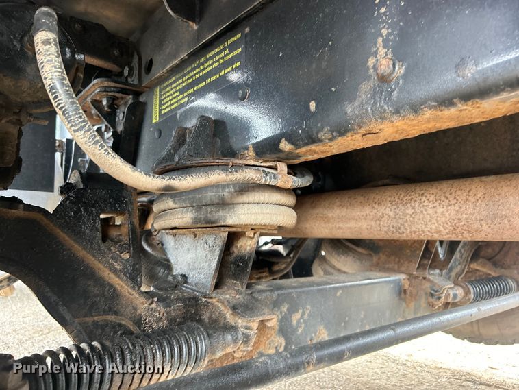 image for item EG0804 2013 International  WorkStar 7600 hydrovac truck