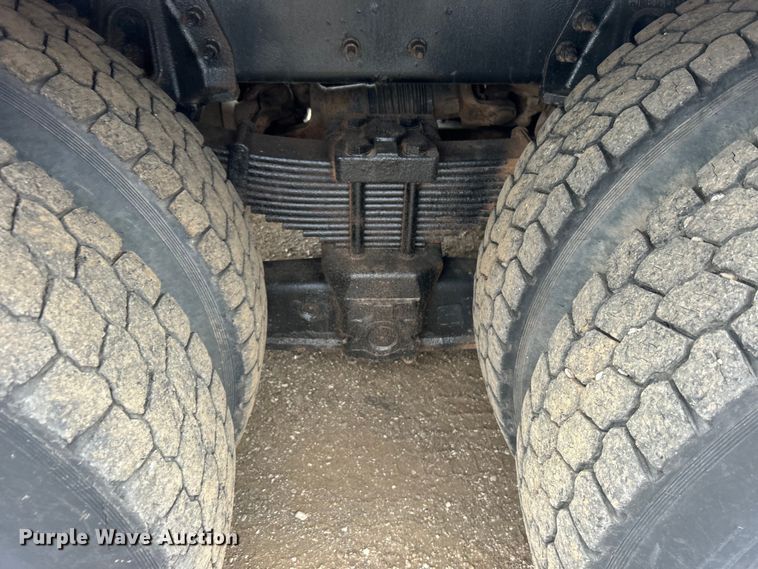 image for item EG0804 2013 International  WorkStar 7600 hydrovac truck