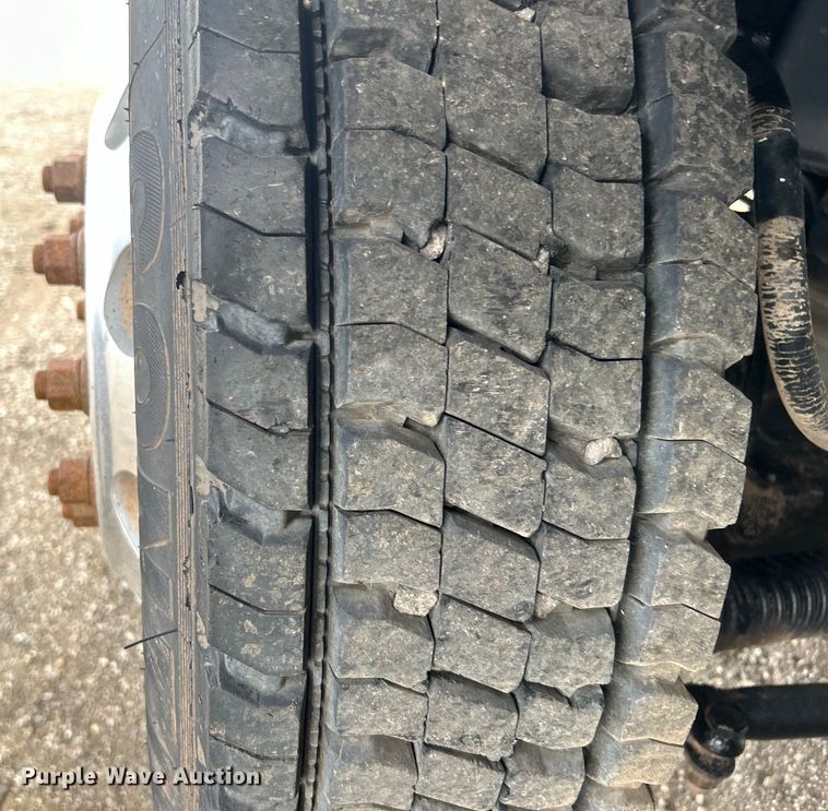 image for item EG0804 2013 International  WorkStar 7600 hydrovac truck