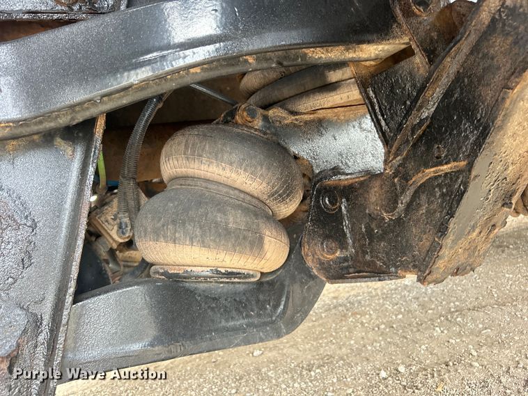 image for item EG0804 2013 International  WorkStar 7600 hydrovac truck