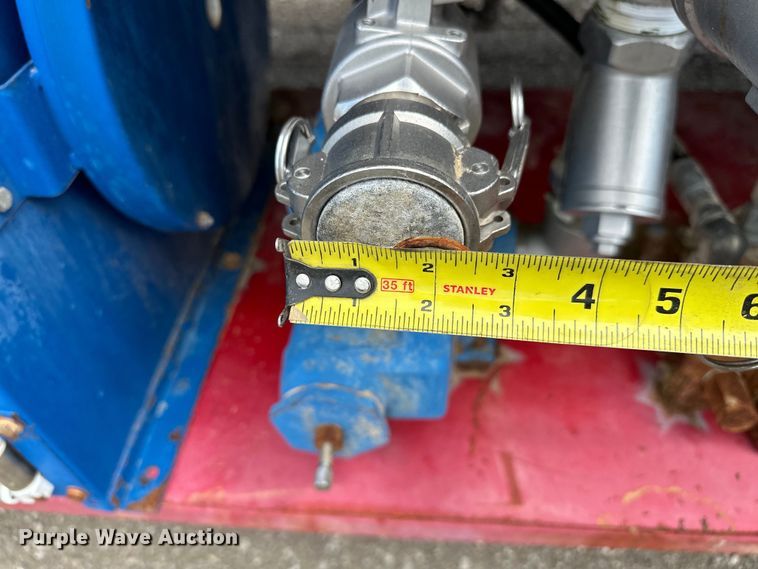 image for item EG1648 2002 Fontaine  FTW-5-8036AW tank trailer