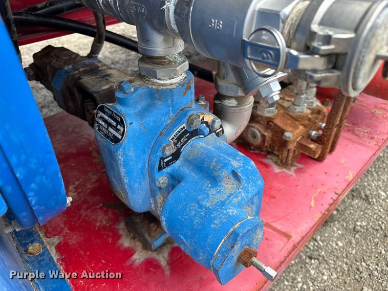 image for item EG1648 2002 Fontaine  FTW-5-8036AW tank trailer