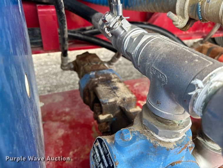 image for item EG1648 2002 Fontaine  FTW-5-8036AW tank trailer