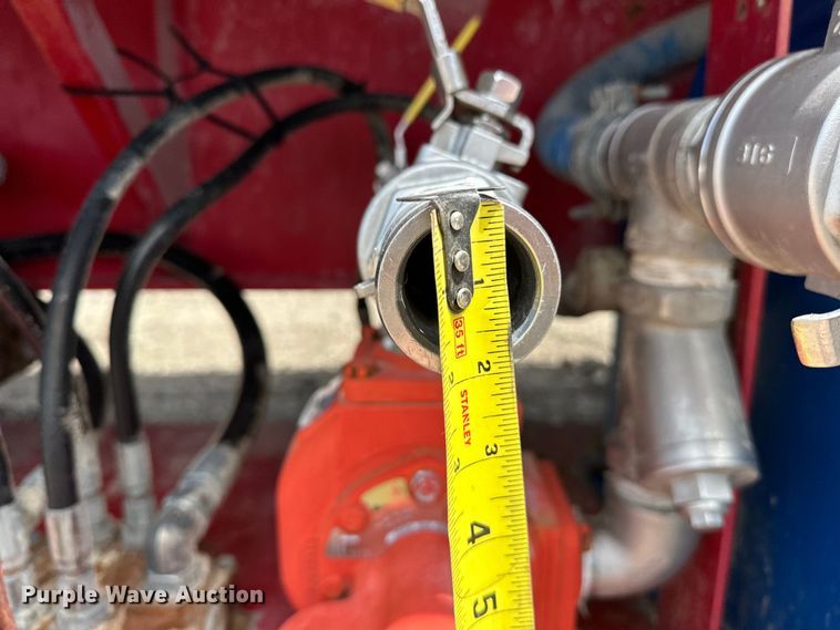 image for item EG1648 2002 Fontaine  FTW-5-8036AW tank trailer