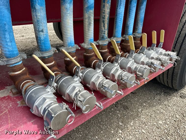 image for item EG1648 2002 Fontaine  FTW-5-8036AW tank trailer