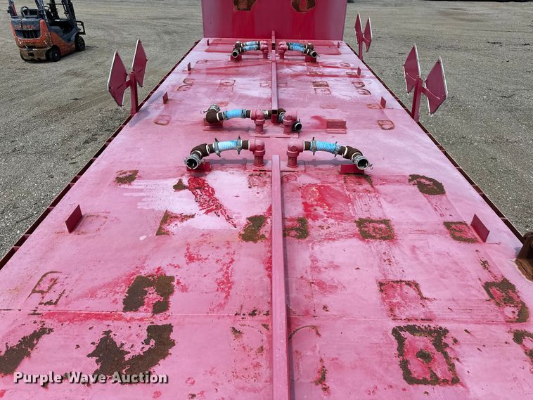 image for item EG1648 2002 Fontaine  FTW-5-8036AW tank trailer