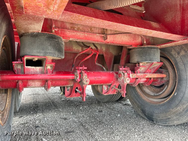 image for item EG1648 2002 Fontaine  FTW-5-8036AW tank trailer