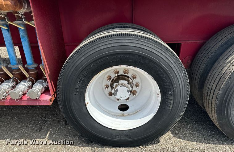 image for item EG1648 2002 Fontaine  FTW-5-8036AW tank trailer