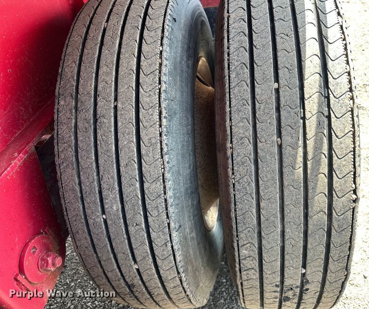 image for item EG1648 2002 Fontaine  FTW-5-8036AW tank trailer