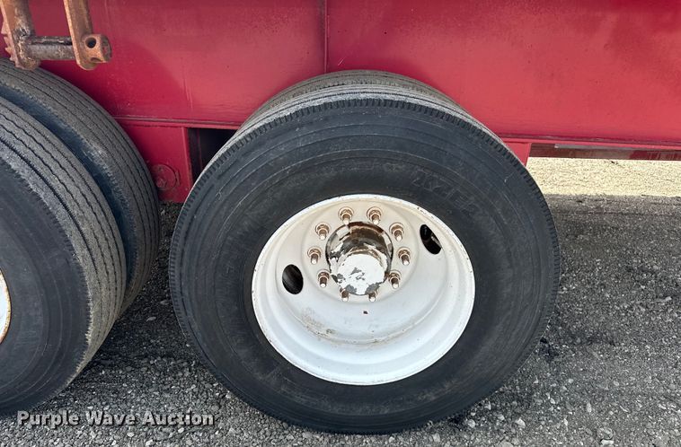 image for item EG1648 2002 Fontaine  FTW-5-8036AW tank trailer