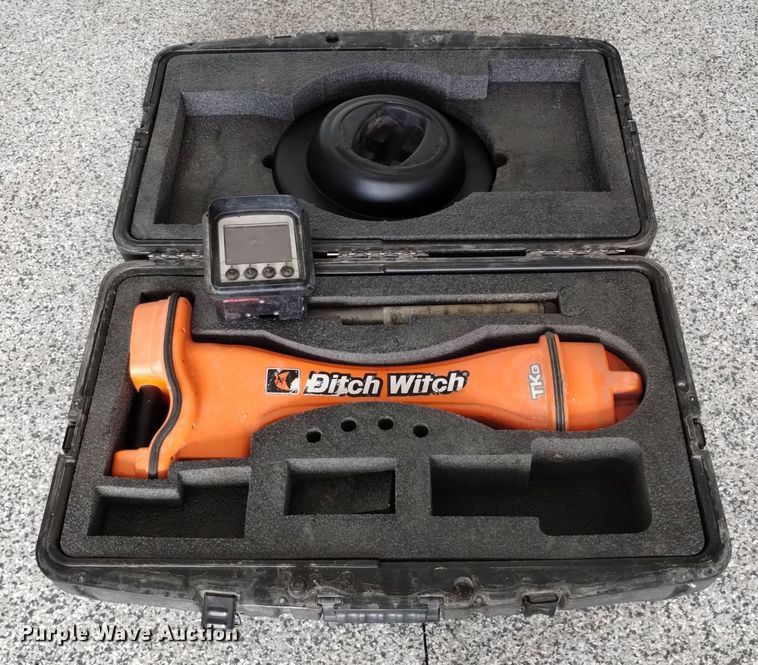 image for item EG9885 2017 Ditch Witch TKQ guidance system