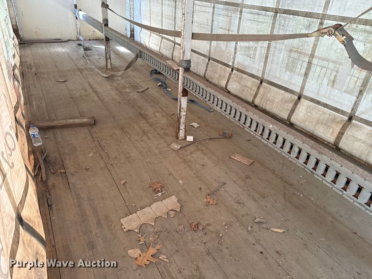 image for item EI4006 Brown side curtain box bed