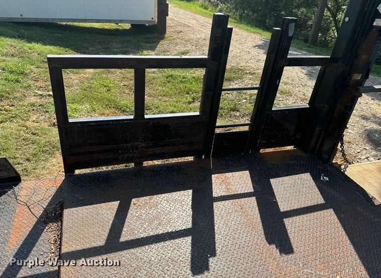 image for item EI4007 Morgan flat bed