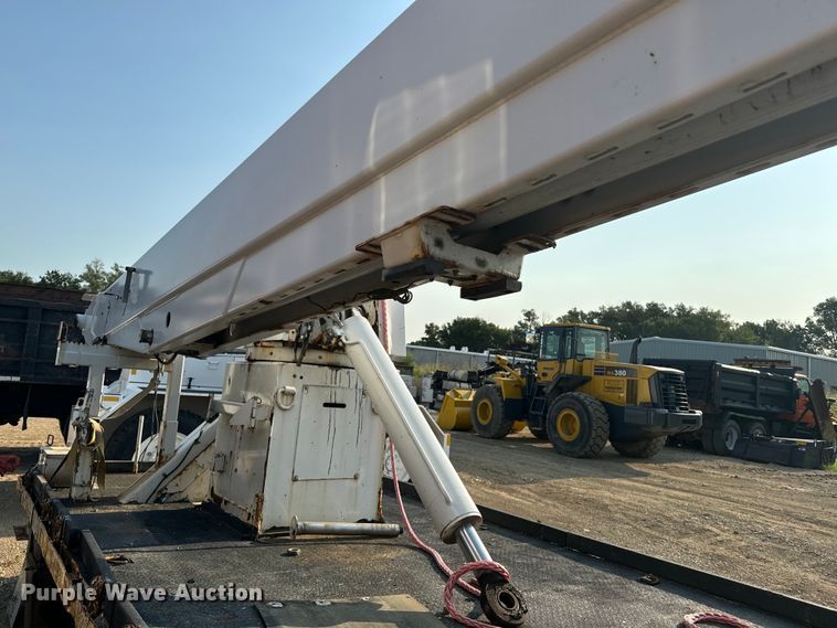 image for item EI4010 2014 Altec D3055 Crane