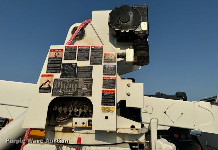 image for item EI4010 2014 Altec D3055 Crane