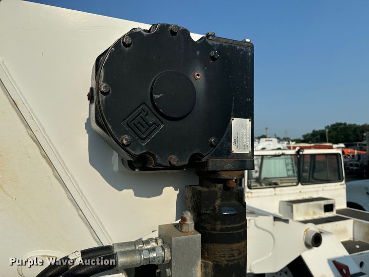 image for item EI4010 2014 Altec D3055 Crane