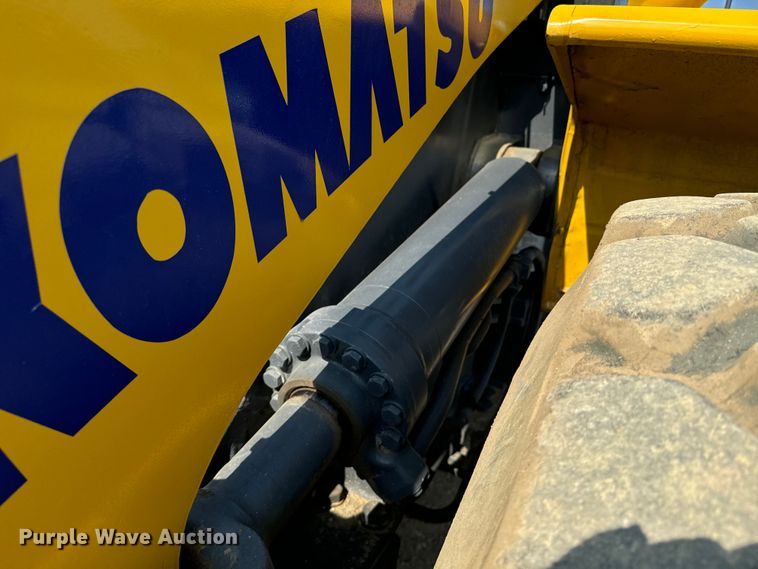 image for item EI4013 2006 Komatsu WA380-5L wheel loader