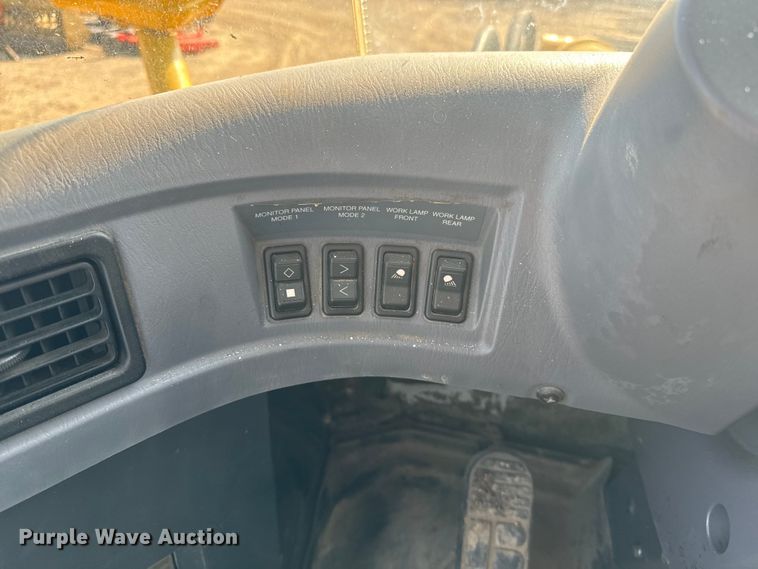 image for item EI4013 2006 Komatsu WA380-5L wheel loader