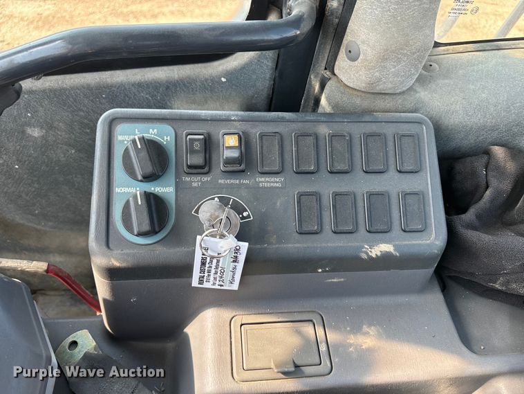 image for item EI4013 2006 Komatsu WA380-5L wheel loader