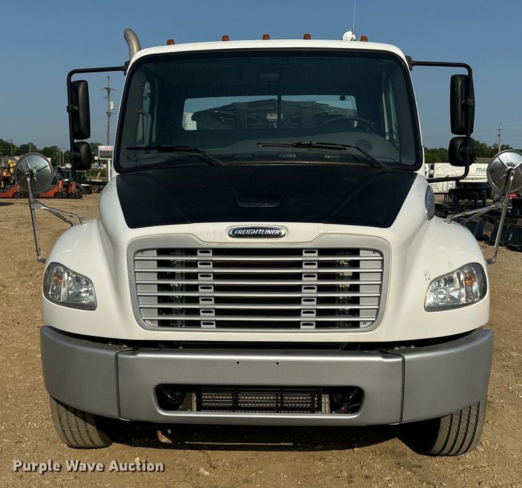 image for item EI4015 2012 Freightliner M2 Business Class pot hole patcher truck