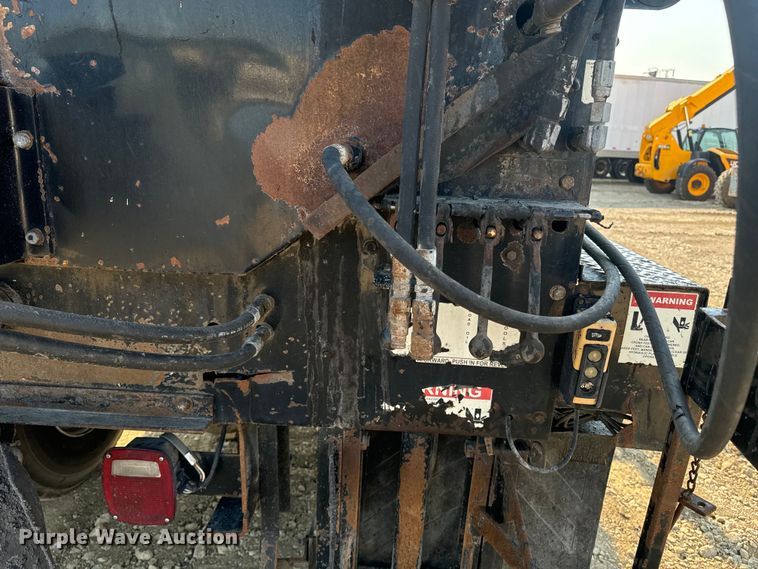 image for item EI4015 2012 Freightliner M2 Business Class pot hole patcher truck