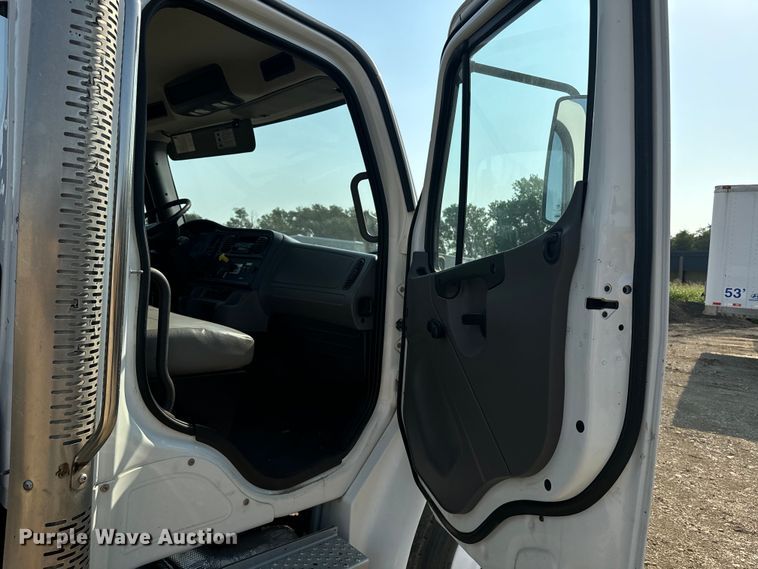 image for item EI4015 2012 Freightliner M2 Business Class pot hole patcher truck