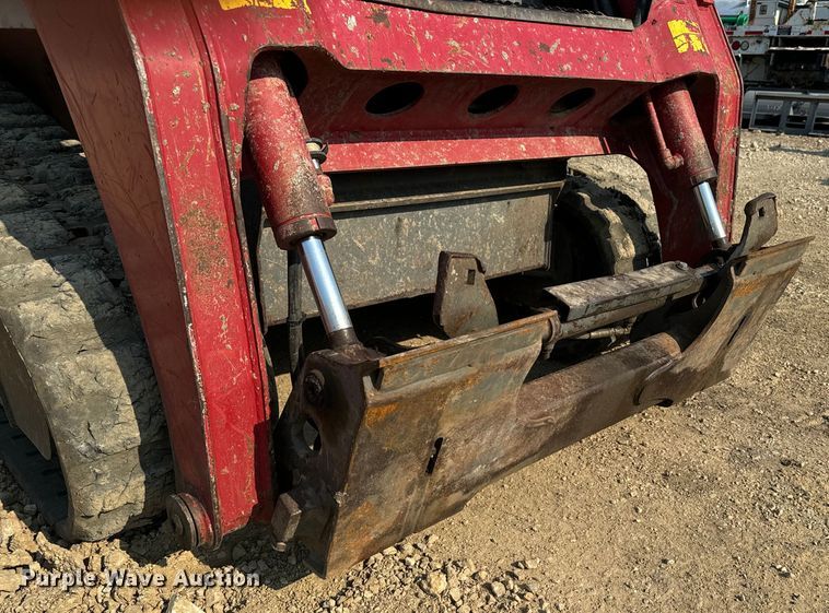 image for item EI4016 2016 Takeuchi TL8 tracked skid steer loader