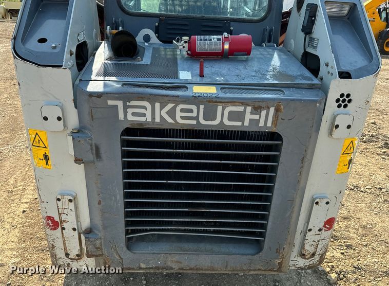 image for item EI4016 2016 Takeuchi TL8 tracked skid steer loader