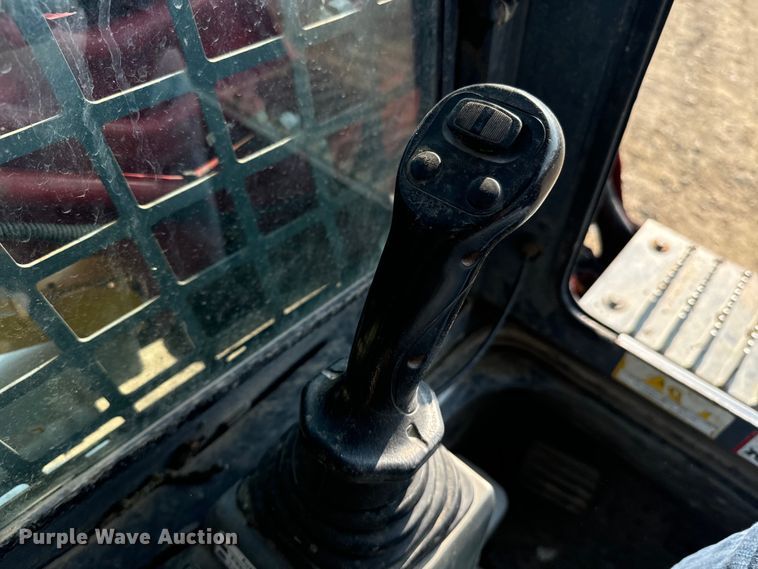 image for item EI4016 2016 Takeuchi TL8 tracked skid steer loader