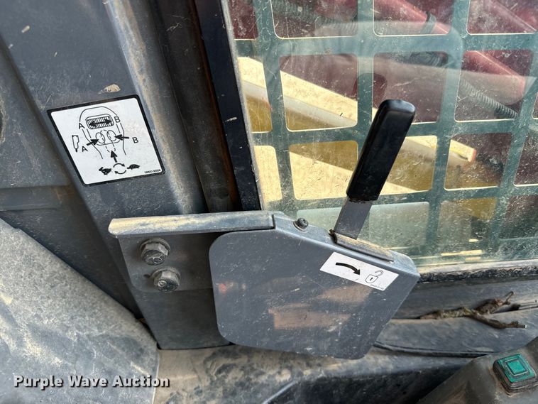 image for item EI4016 2016 Takeuchi TL8 tracked skid steer loader