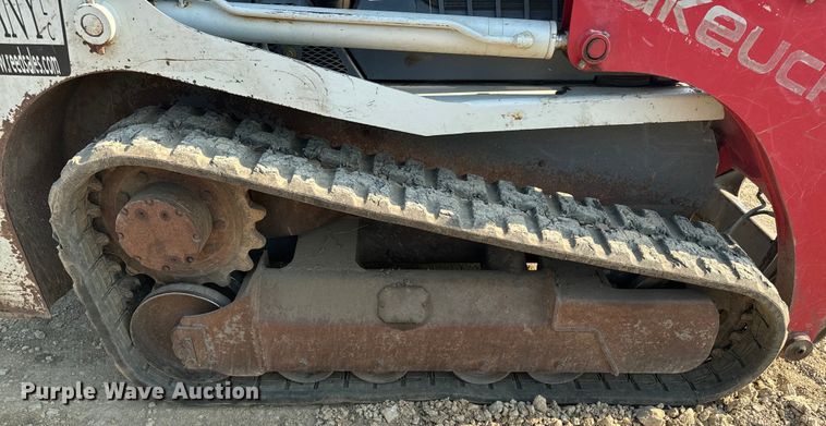 image for item EI4016 2016 Takeuchi TL8 tracked skid steer loader