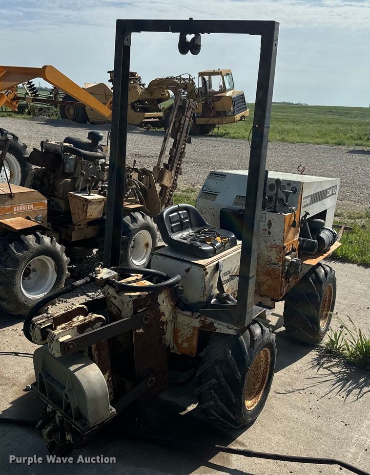 image for item EJ2703 1981 Case Maxi Sneaker  cable plow