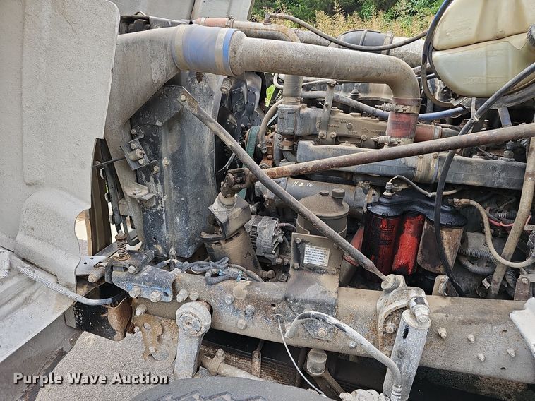 image for item EJ5720 2000 Mack RD690S dump truck