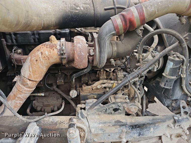 image for item EJ5720 2000 Mack RD690S dump truck