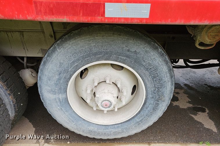 image for item EJ5720 2000 Mack RD690S dump truck