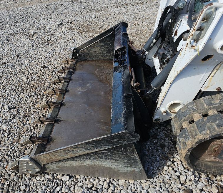 image for item EJ5731 2018 Bobcat  T595 tracked skid steer loader