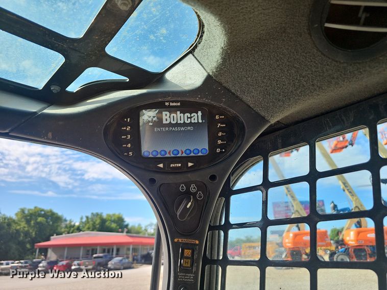 image for item EJ5731 2018 Bobcat  T595 tracked skid steer loader