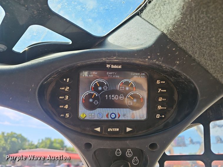 image for item EJ5731 2018 Bobcat  T595 tracked skid steer loader