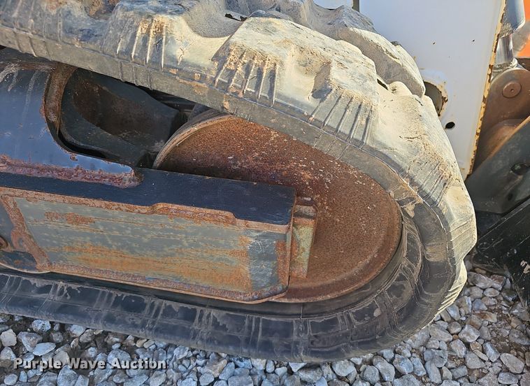 image for item EJ5731 2018 Bobcat  T595 tracked skid steer loader