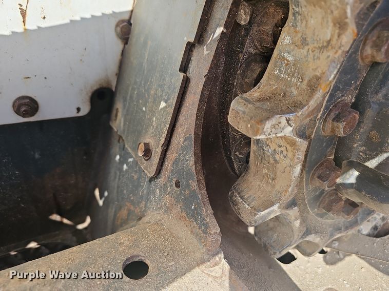 image for item EJ5731 2018 Bobcat  T595 tracked skid steer loader