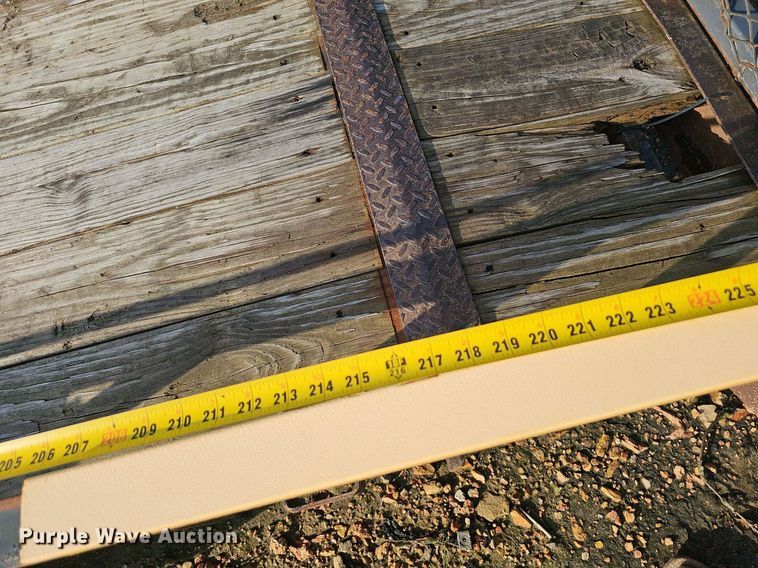 image for item EJ5732 2016 Lamar utility trailer